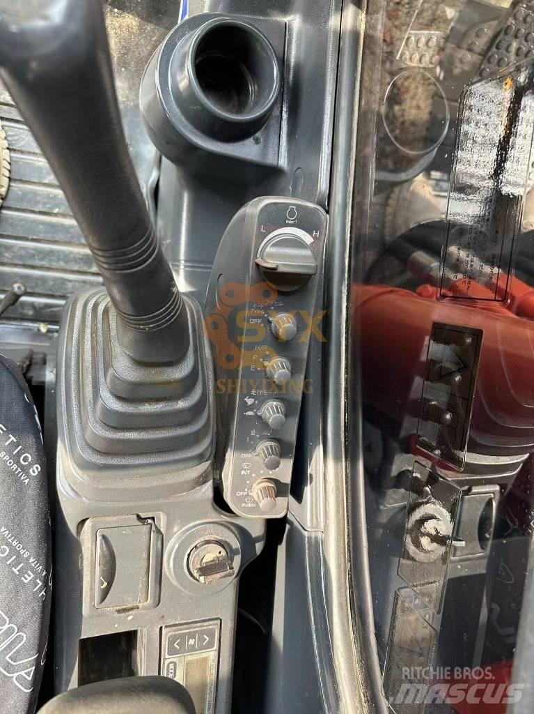 Hitachi EX 200 Paletli ekskavatörler