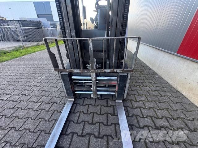 UniCarriers 1Q2L25Q Elektrikli forkliftler