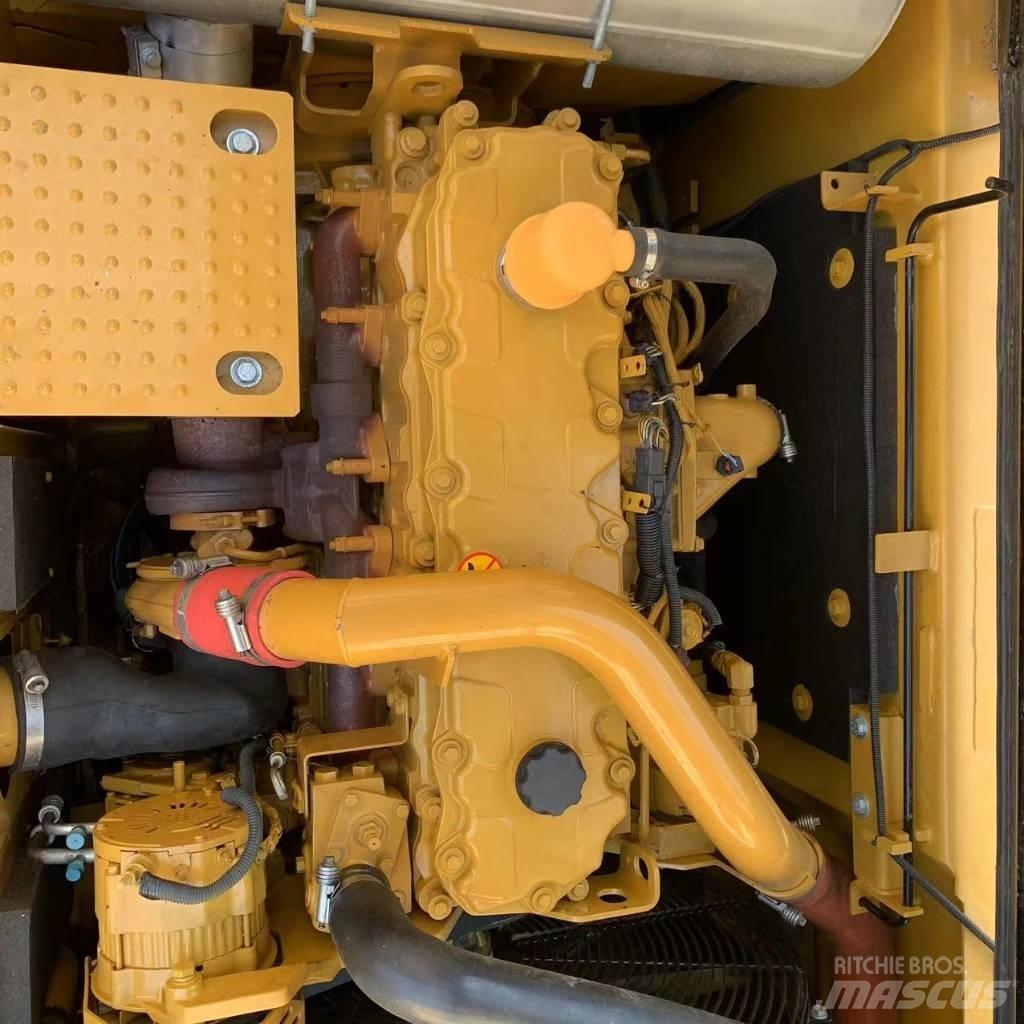 CAT 329E Paletli ekskavatörler