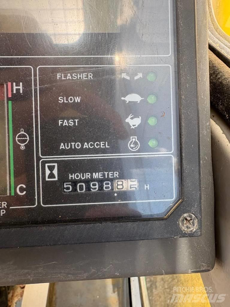 Kobelco SK 250 NLC Paletli ekskavatörler