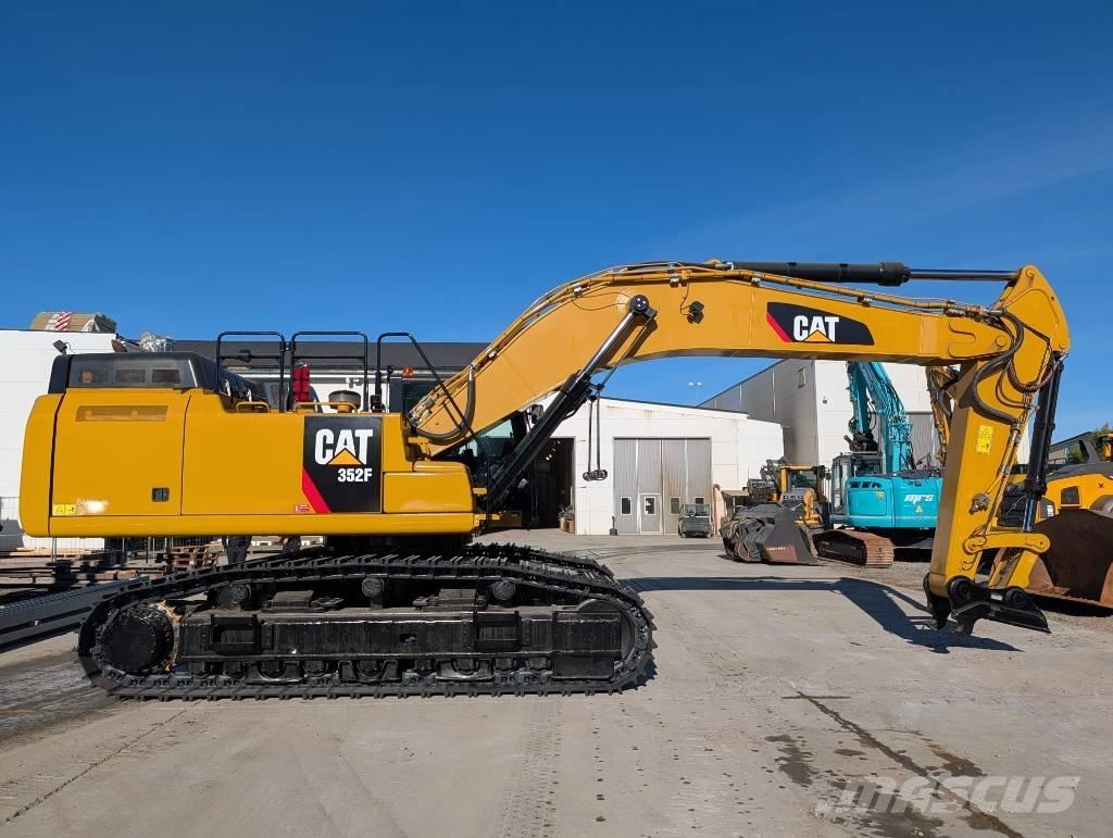 CAT 352 F Paletli ekskavatörler