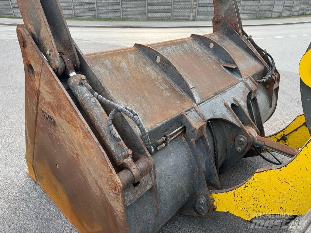 Liebherr L 538 Tekerlekli yükleyiciler
