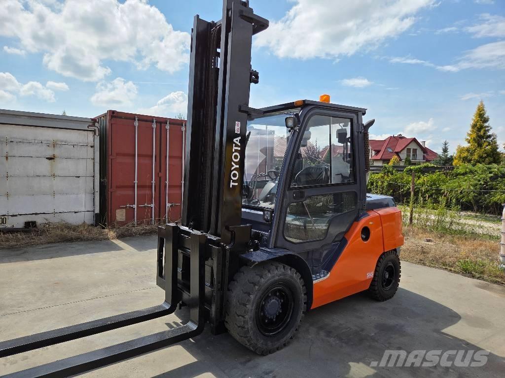 Toyota 40-8FD50N Dizel forkliftler