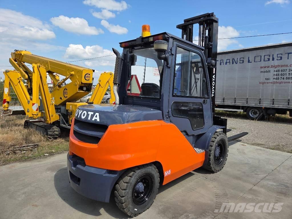Toyota 40-8FD50N Dizel forkliftler