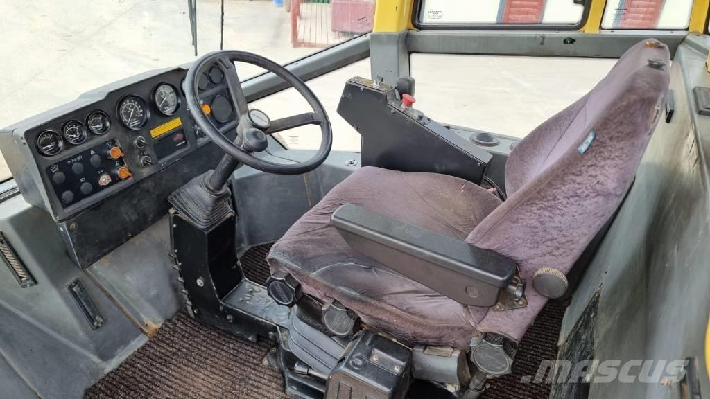 Dynapac CA 302 D Tek tamburlu silindirler