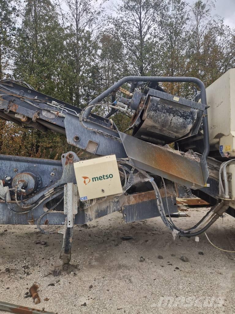 Metso 116S Gezer kırıcılar