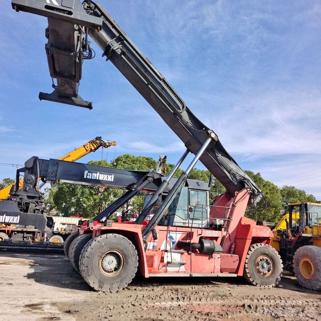 Fantuzzi CS 45 KM Konteyner istifleyiciler - reach stacker
