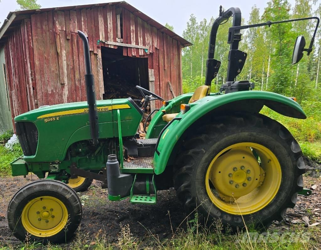 John Deere 5055 E Traktörler