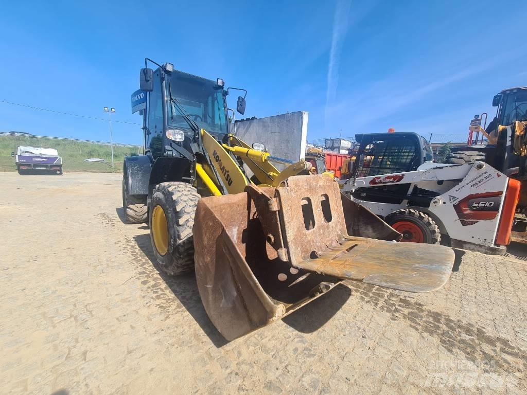Komatsu WA 100 M Tekerlekli yükleyiciler