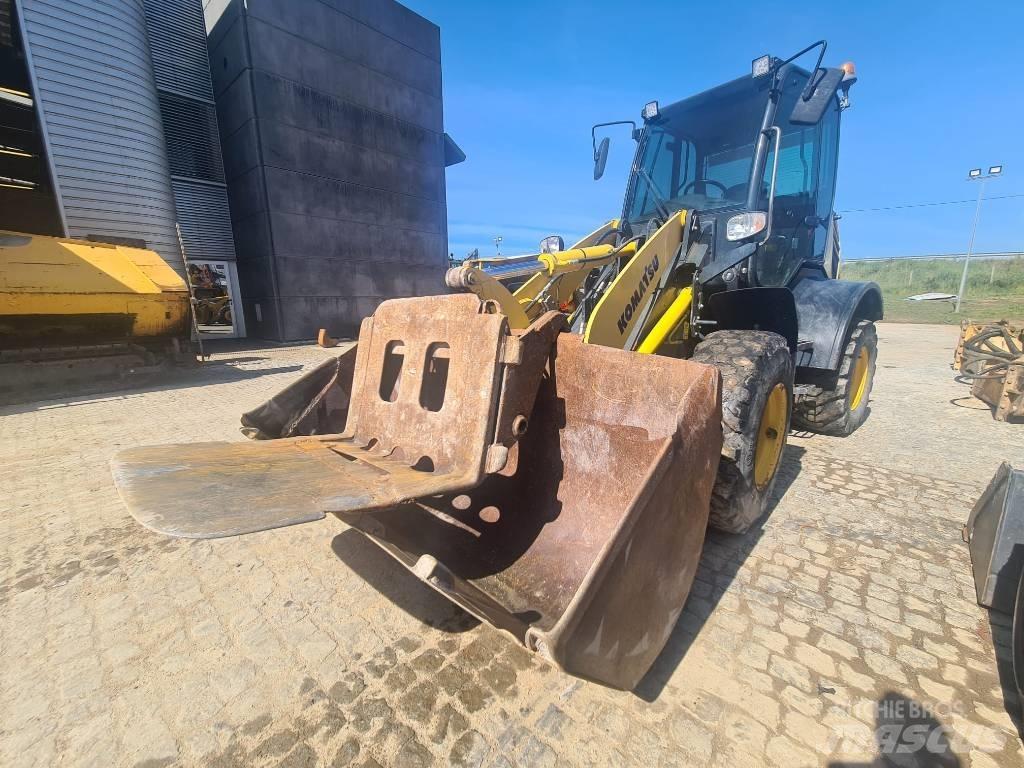 Komatsu WA 100 M Tekerlekli yükleyiciler