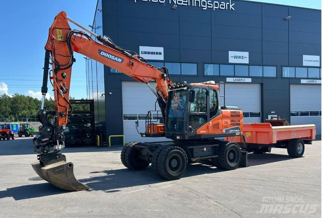 Doosan DX 140 W-5 Lastik tekerli ekskavatörler