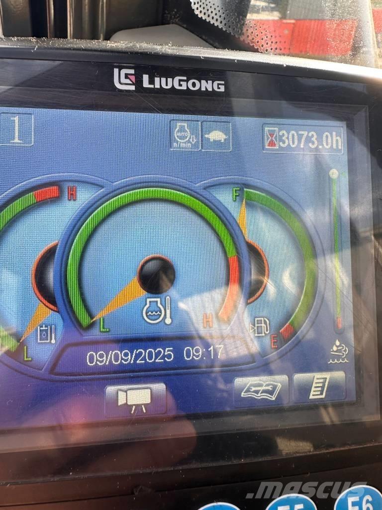 LiuGong 922E Paletli ekskavatörler