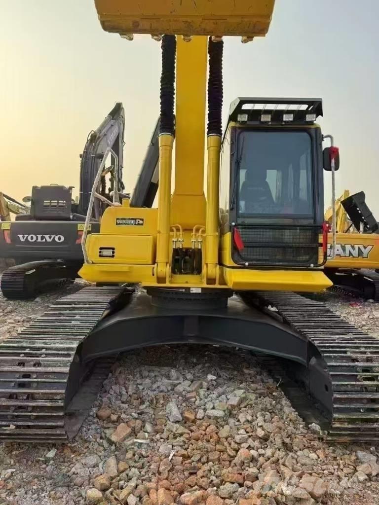 Komatsu PC 240 Paletli ekskavatörler