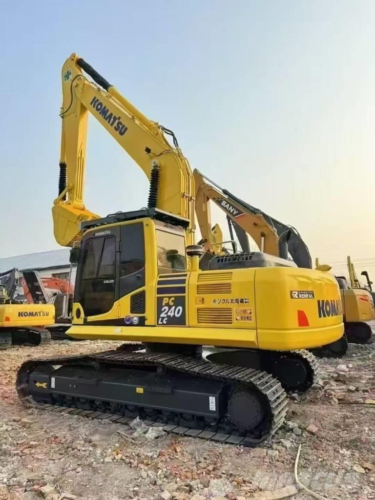 Komatsu PC 240 Paletli ekskavatörler