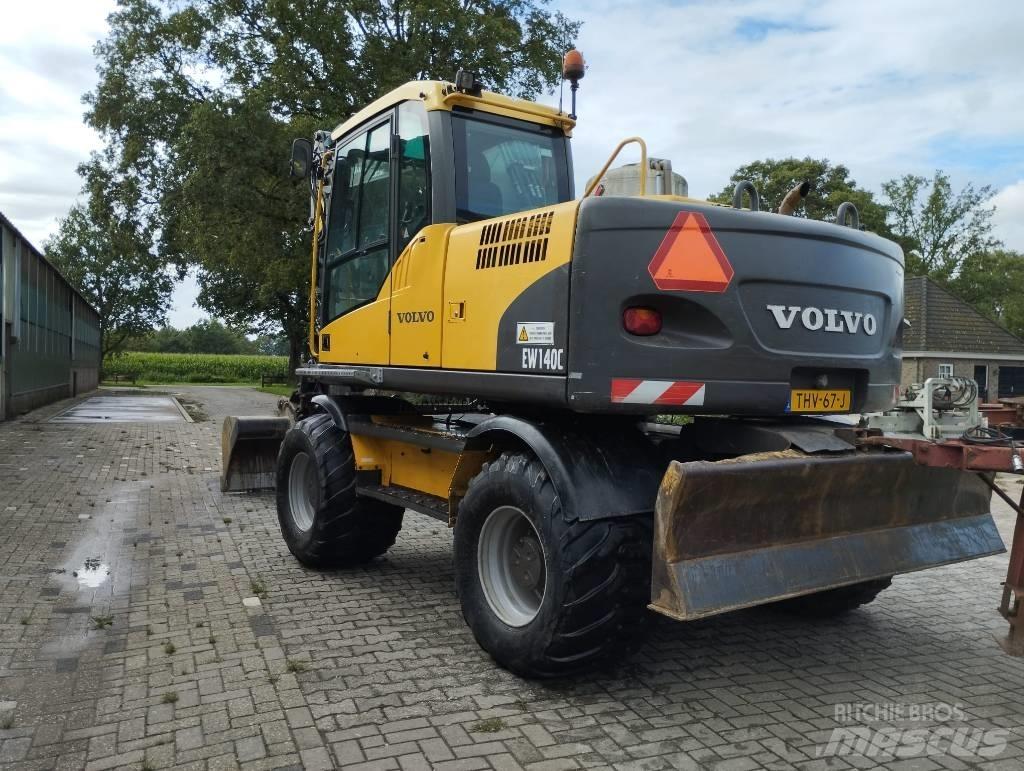 Volvo EW 140 C Lastik tekerli ekskavatörler