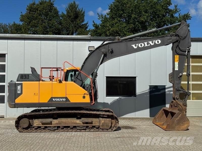 Volvo EC 220 EL Paletli ekskavatörler