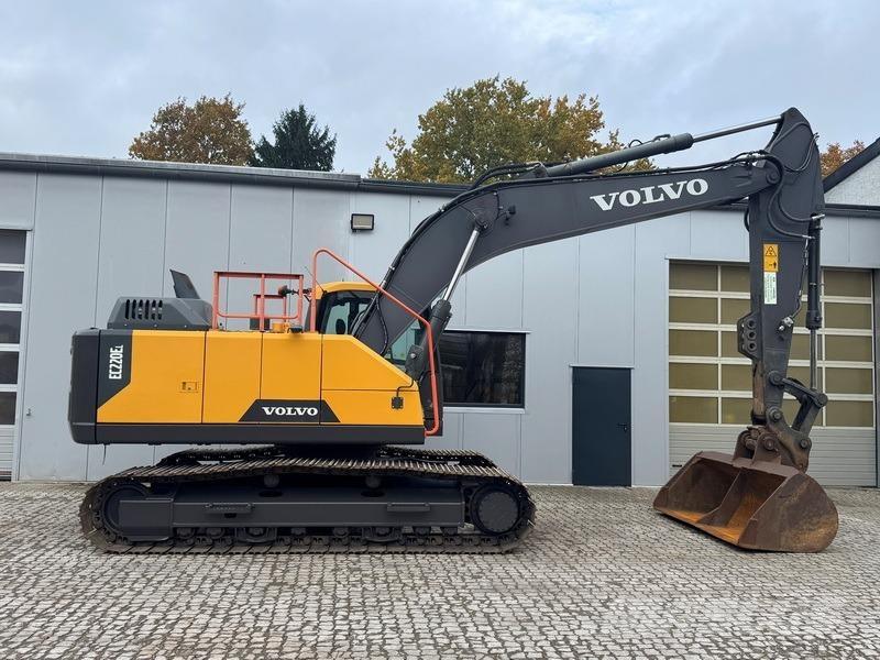 Volvo EC 220 EL Paletli ekskavatörler