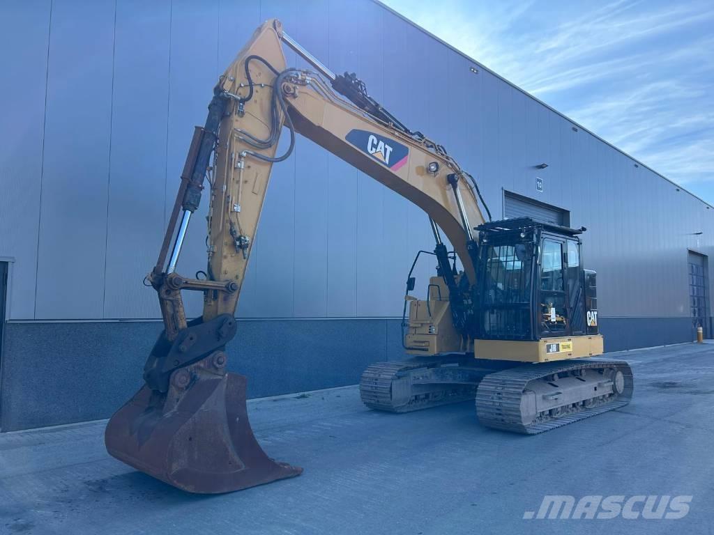 CAT 325 FL CR Paletli ekskavatörler