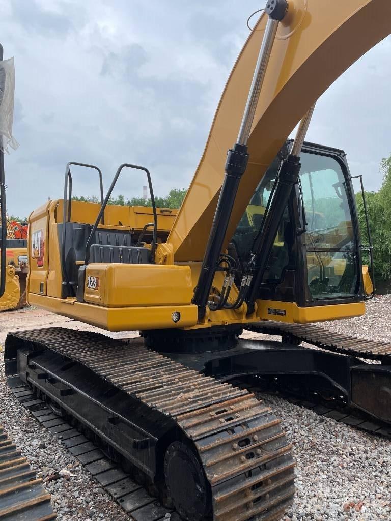 CAT CAT323GX Midi ekskavatörler 7 - 12 t