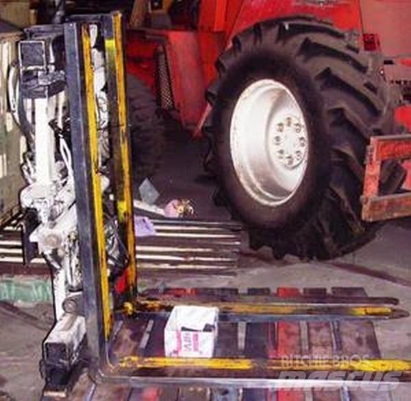  Twin pallet handler Transpaletler