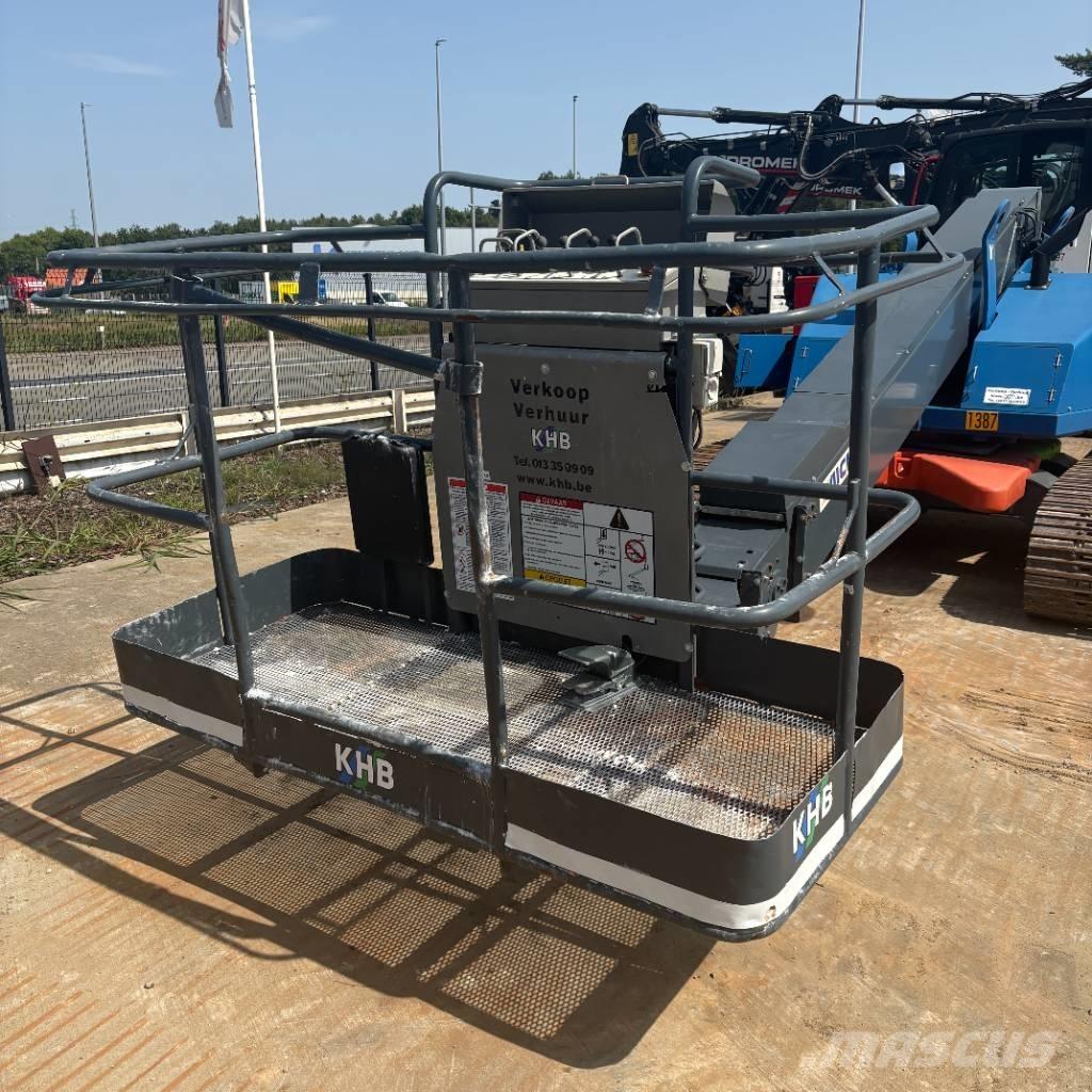 Aichi SR 12 B Teleskopik personel platformları