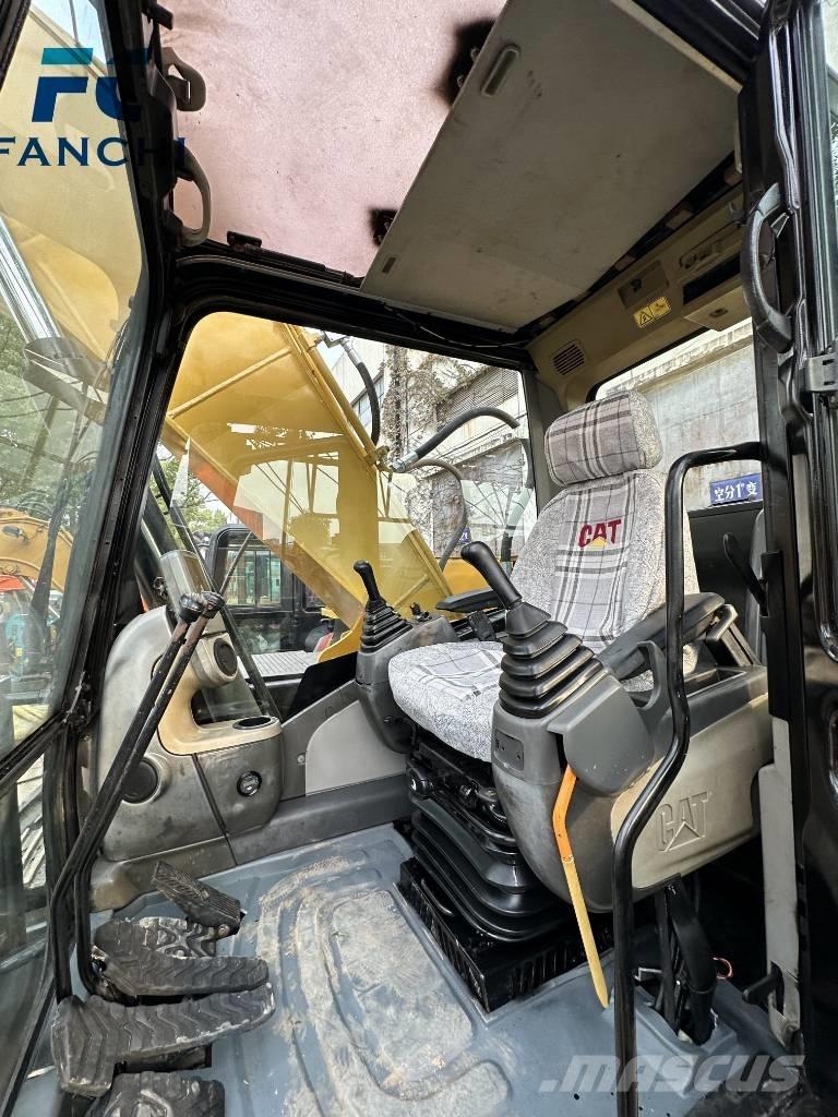 CAT 320 D Paletli ekskavatörler