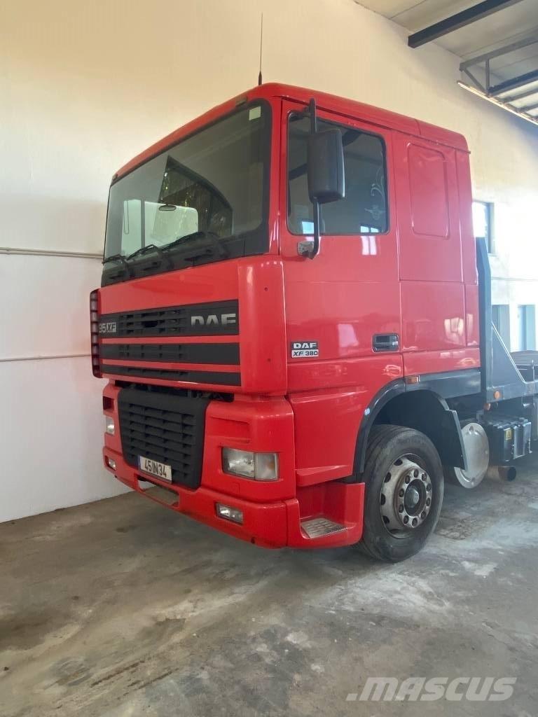 DAF XF 95.380 Flatbed kamyonlar