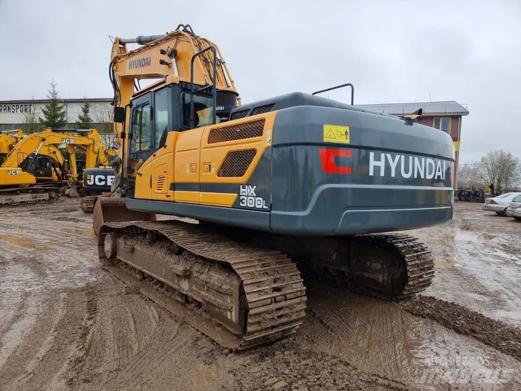 Hyundai HX 300 L Paletli ekskavatörler