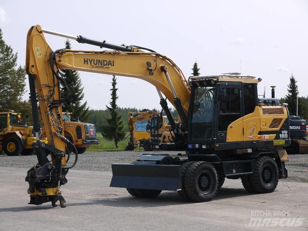 Hyundai HW 180 Lastik tekerli ekskavatörler