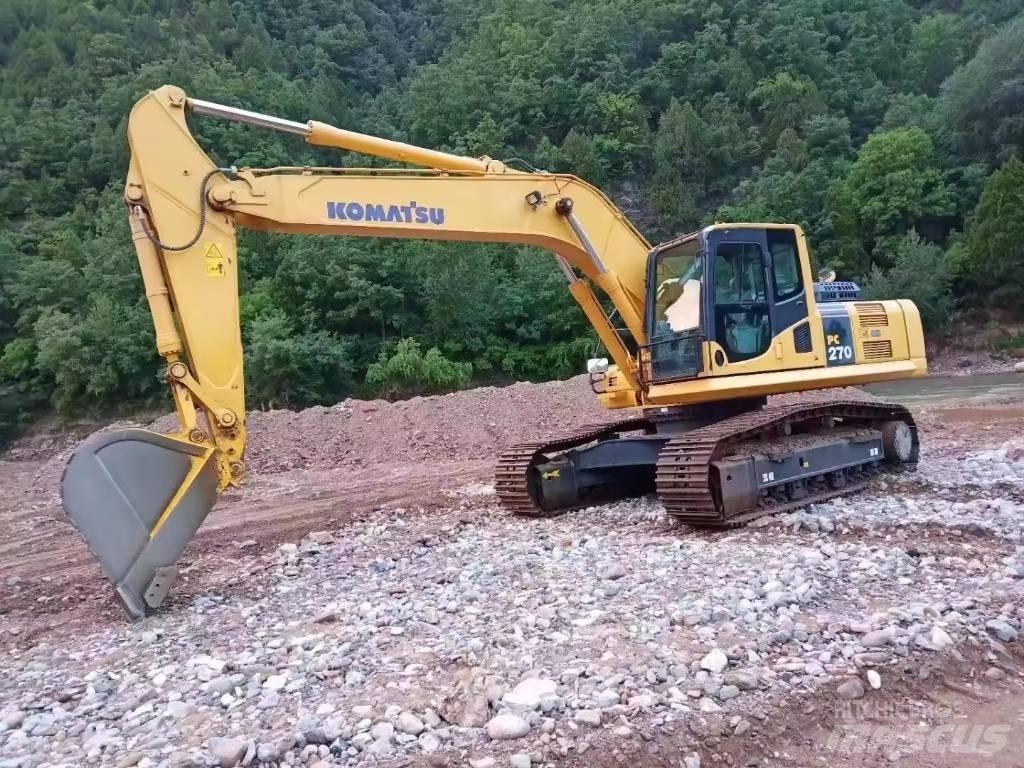 Komatsu PC270 Paletli ekskavatörler