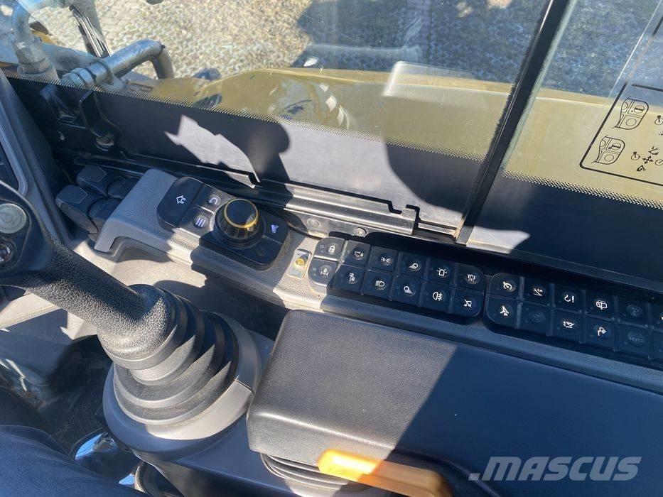 JCB W 110 Hydradig Lastik tekerli ekskavatörler