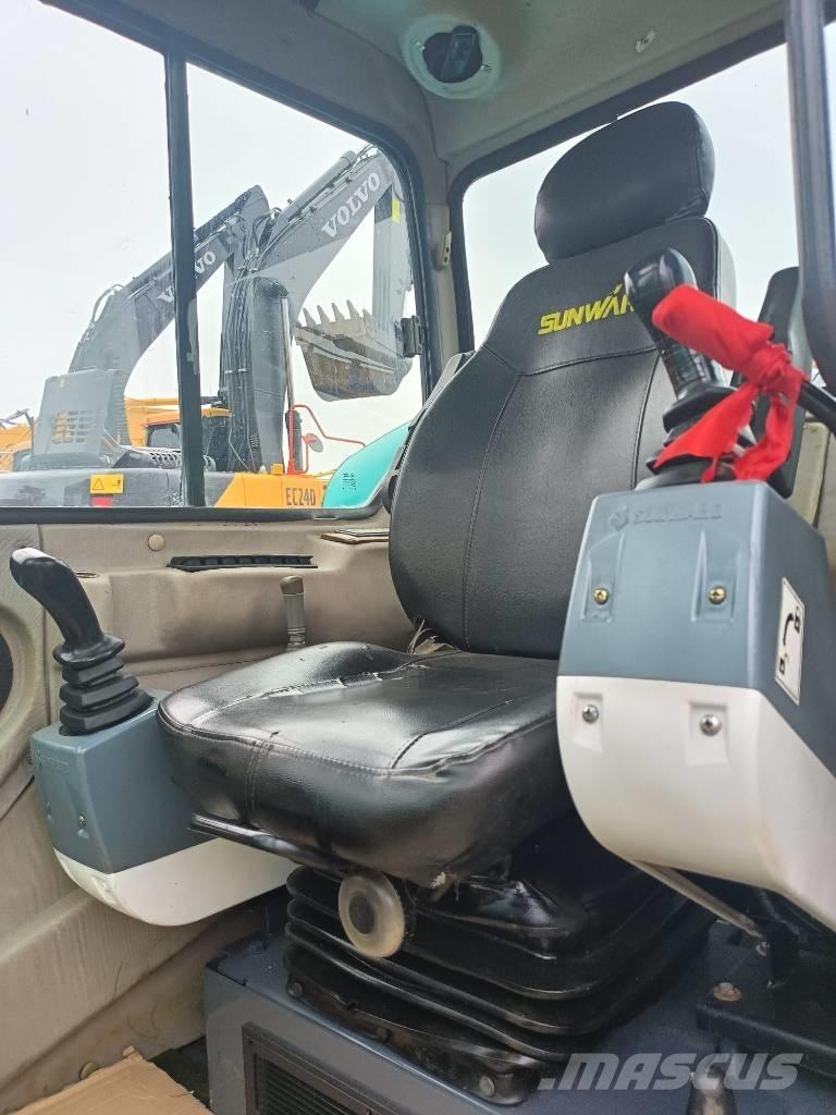 Sunward SWE 80 Paletli ekskavatörler