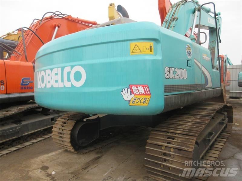 Kobelco SK200-8 Paletli ekskavatörler
