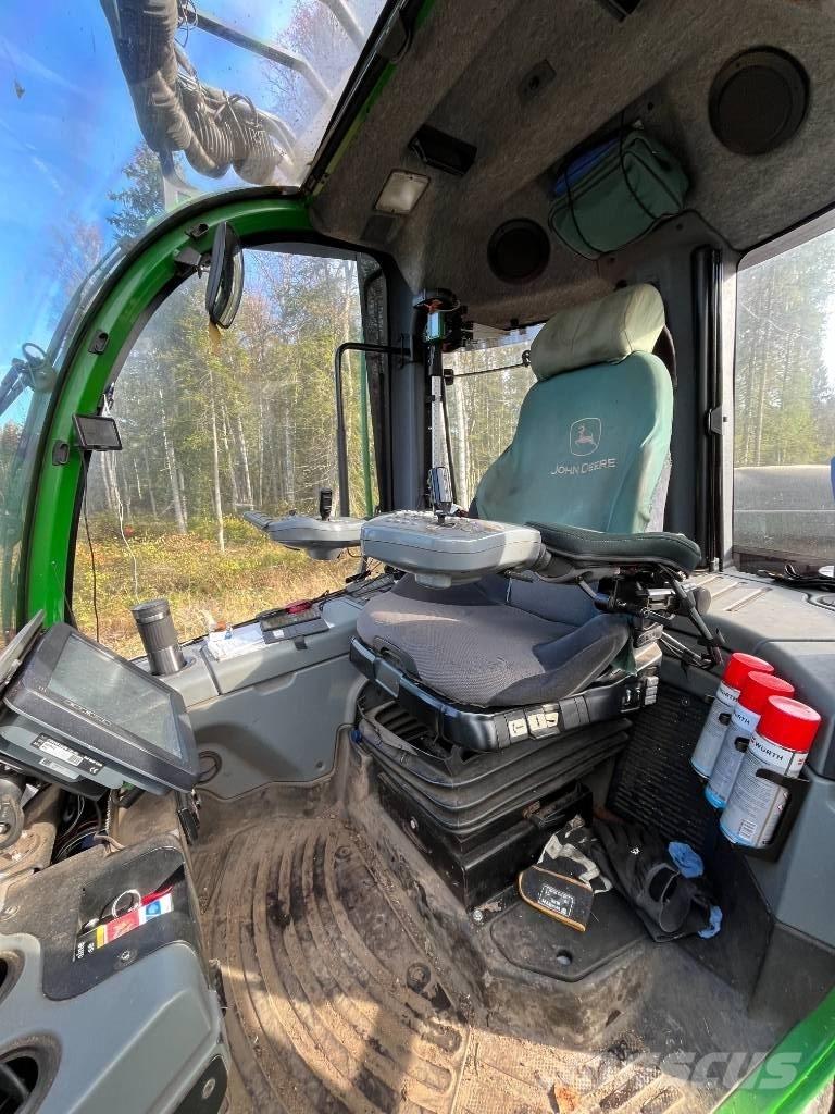 John Deere 1270G 8W Biçerdöverler