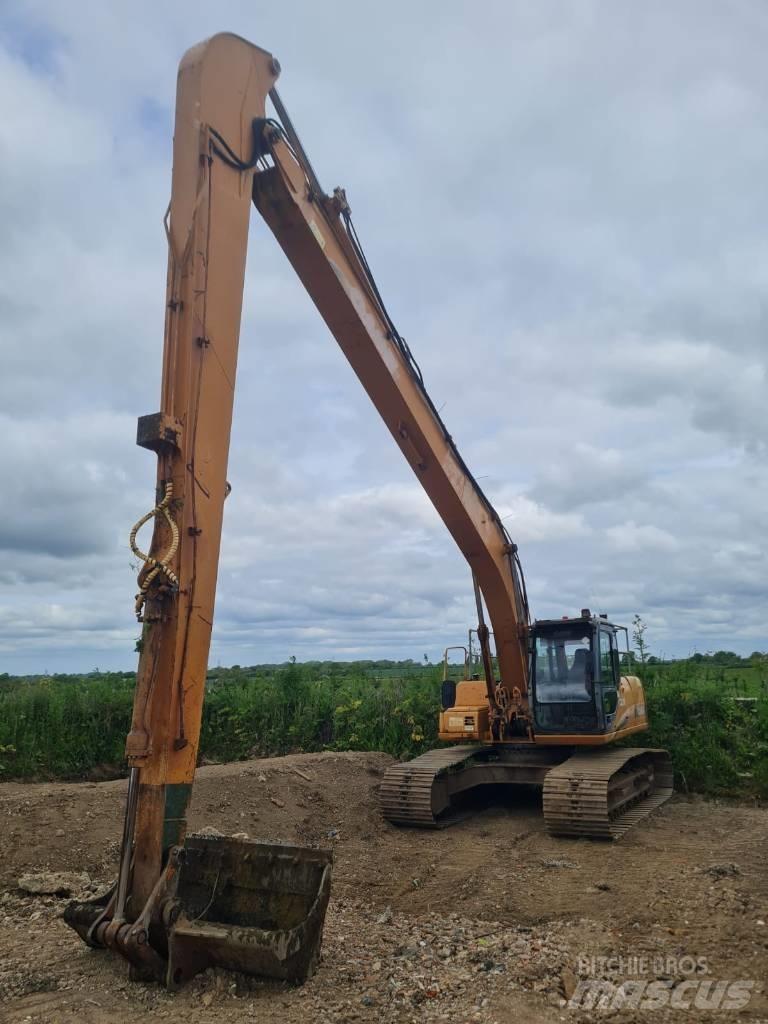 CASE CX 210 Paletli ekskavatörler