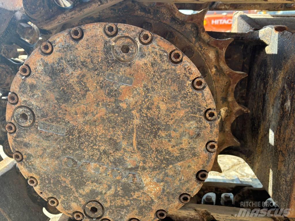 Volvo EC 210 C L Paletli ekskavatörler
