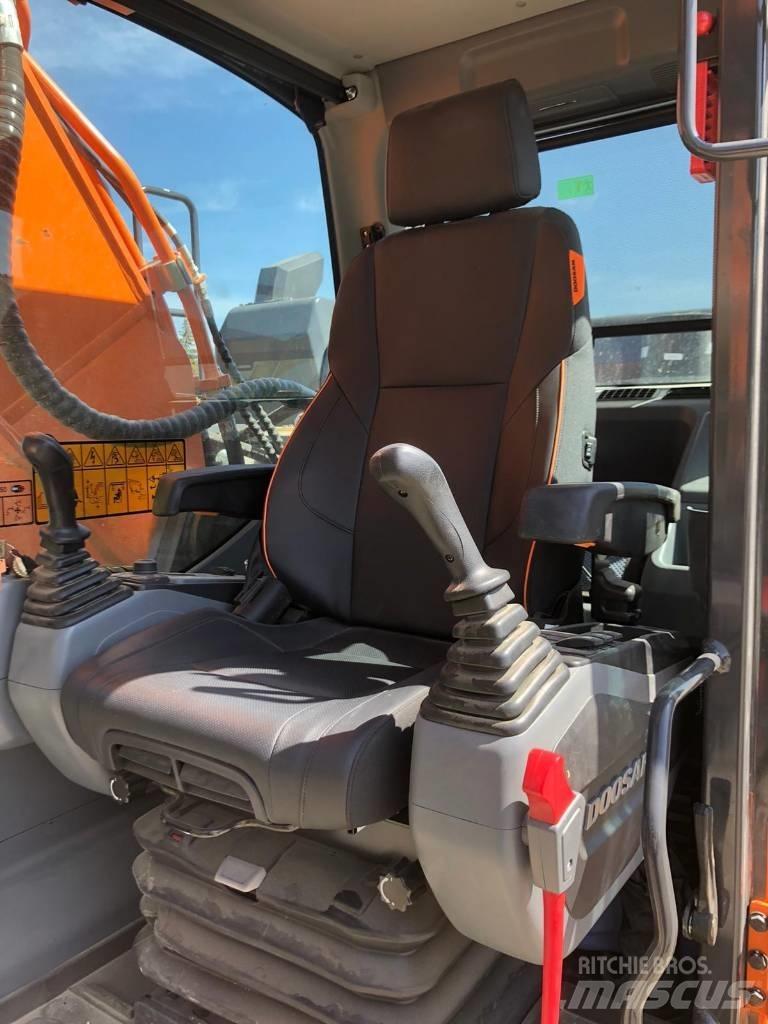 Doosan DX 300 LC-7 Paletli ekskavatörler