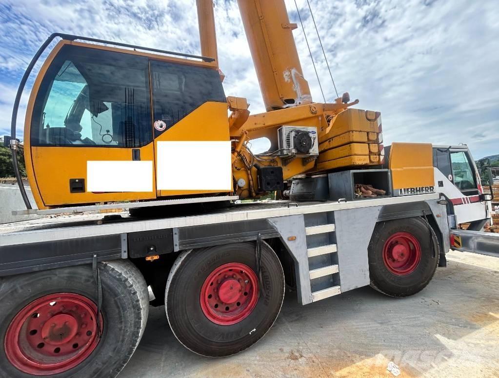 Liebherr LTM 1055 Yol-Arazi Tipi Vinçler (AT)