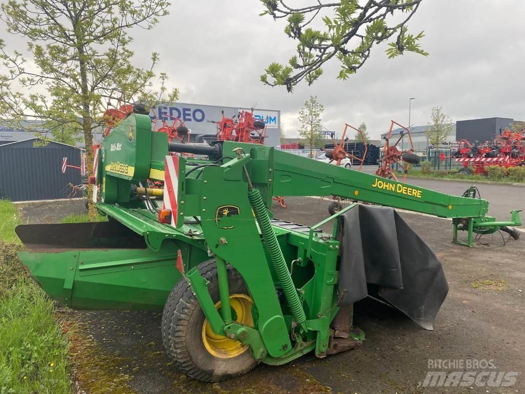 John Deere 730 Asılı ve çekilir biçme makineleri