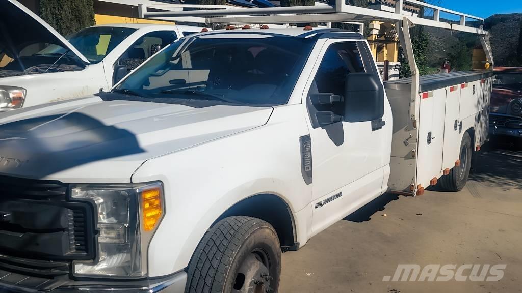 Ford F 350 XL Pikaplar