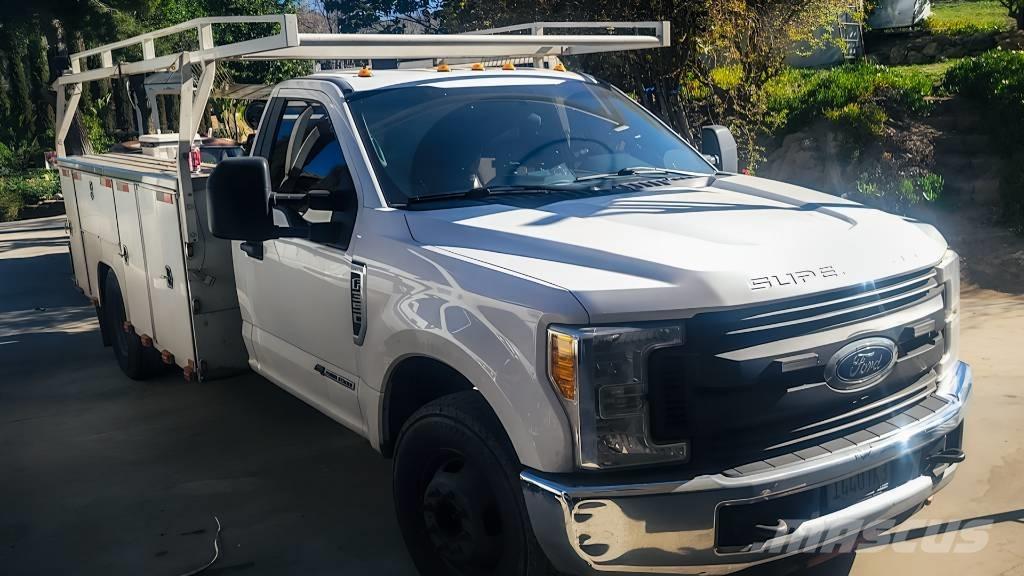 Ford F 350 XL Pikaplar