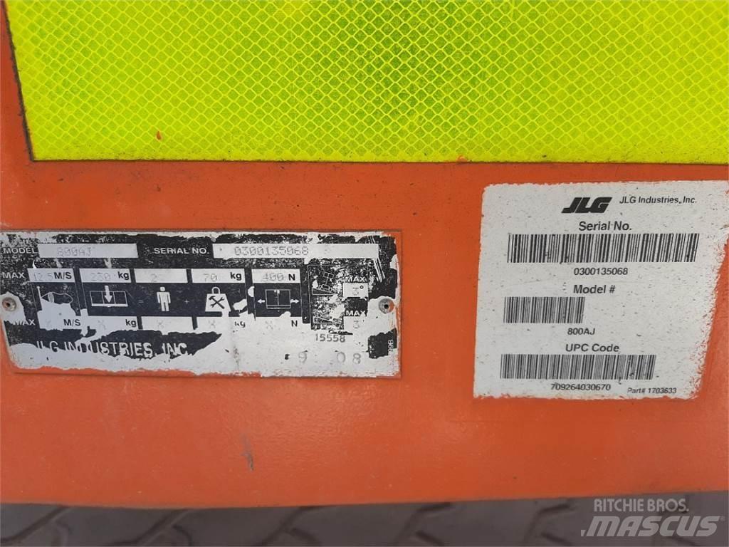 JLG 800AJ Körüklü personel platformları