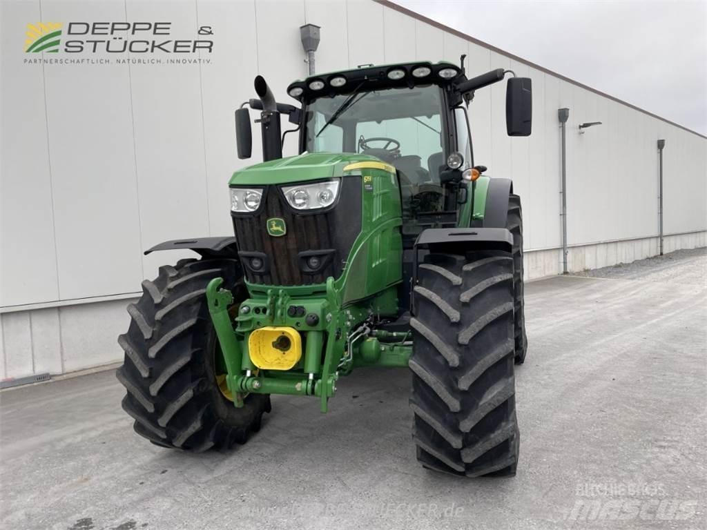 John Deere 6215R Traktörler