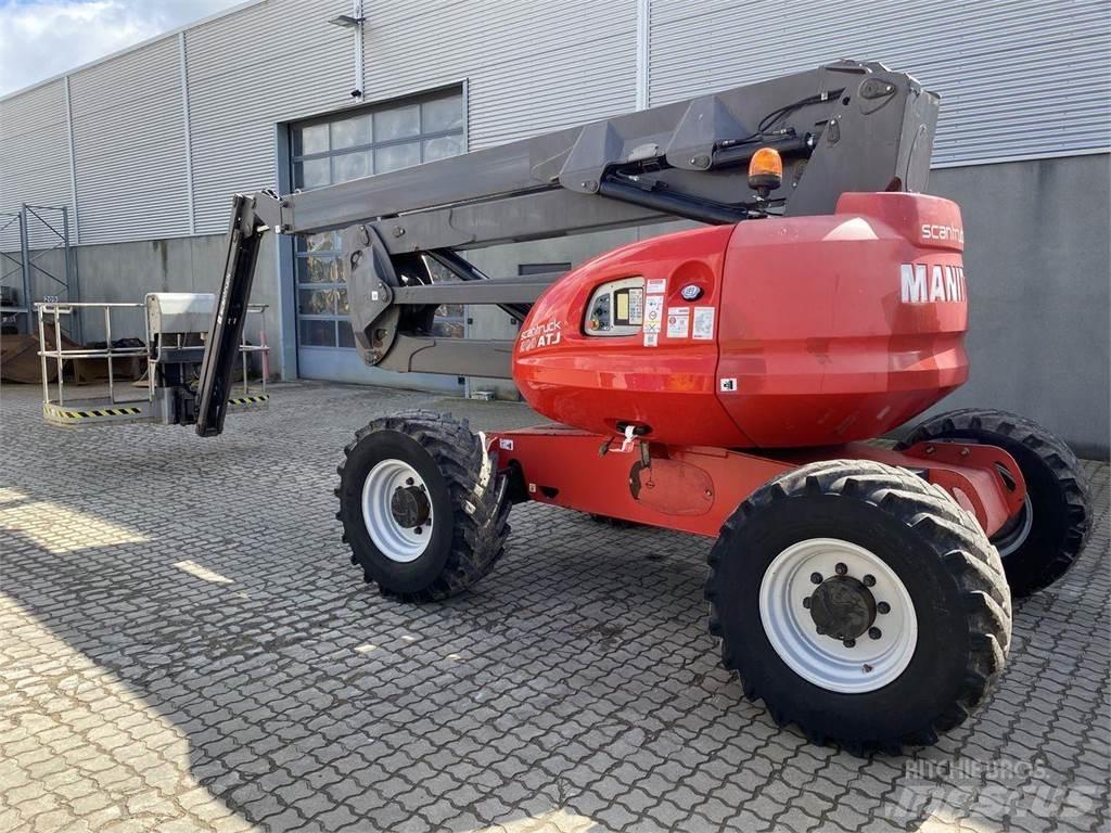 Manitou 200ATJ RC Körüklü personel platformları