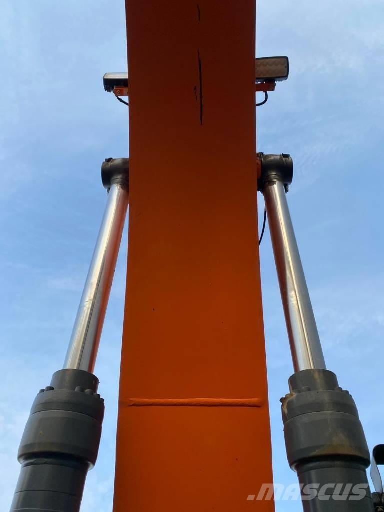 Doosan DX 300 LC-7 Paletli ekskavatörler