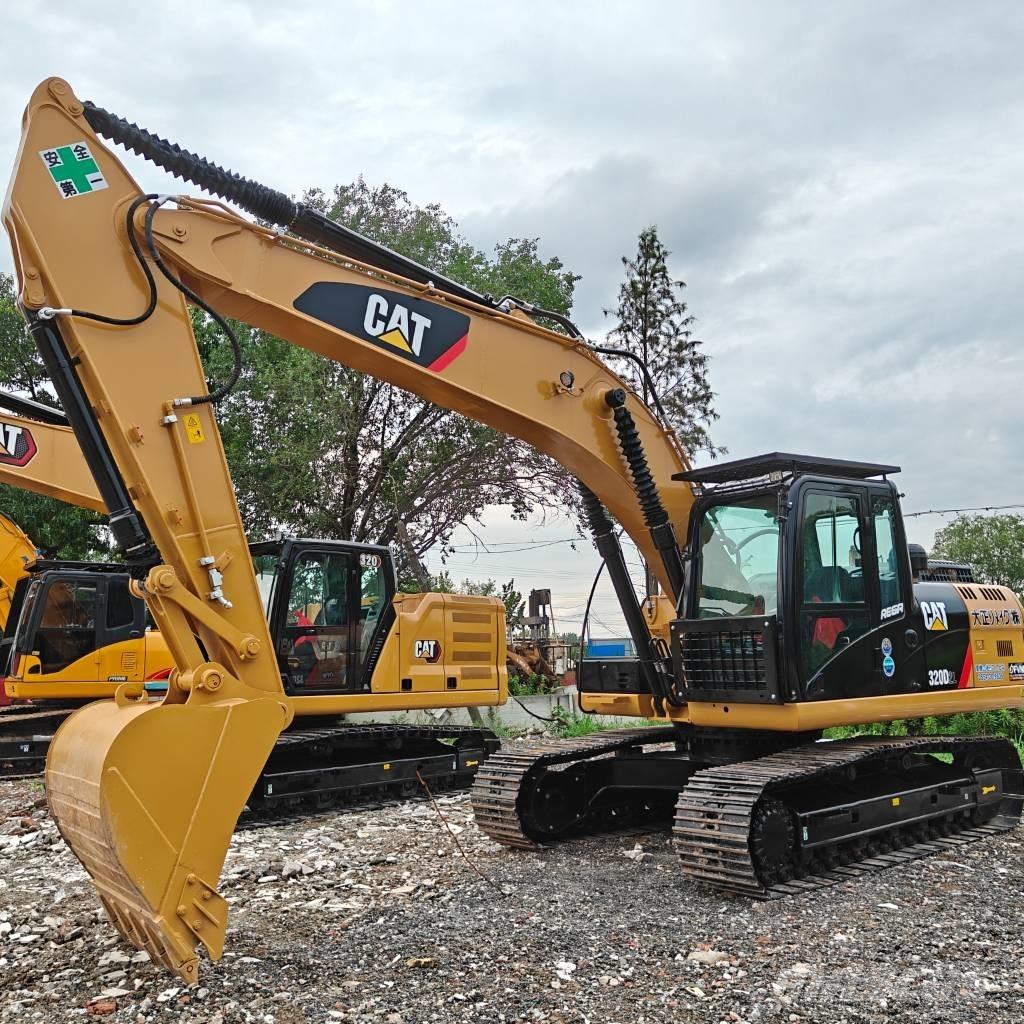 CAT 320D2 Paletli ekskavatörler