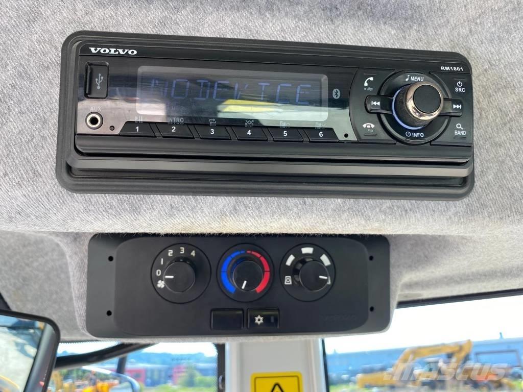 Volvo SD135B Tek tamburlu silindirler
