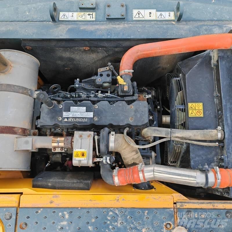Hyundai 305L Paletli ekskavatörler