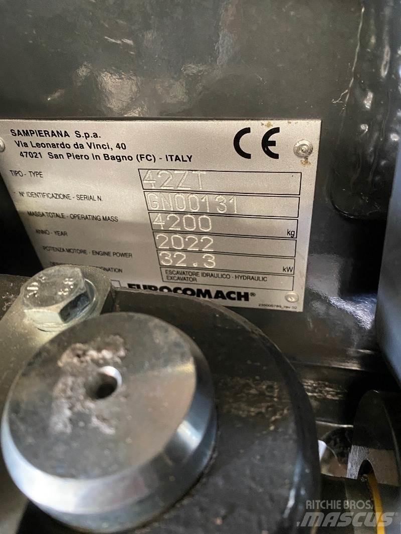 Eurocomach 42ZT Mini ekskavatörler, 7 tona dek