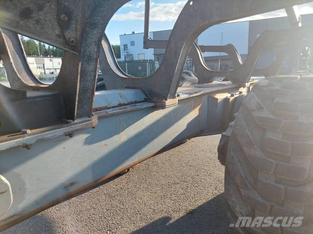 Sampo-Rosenlew FR 48 Tomruk yükleyici traktörler